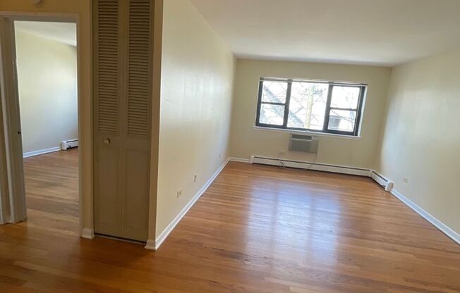 1 bed, 1 bath, $1,750, Unit 3160-507