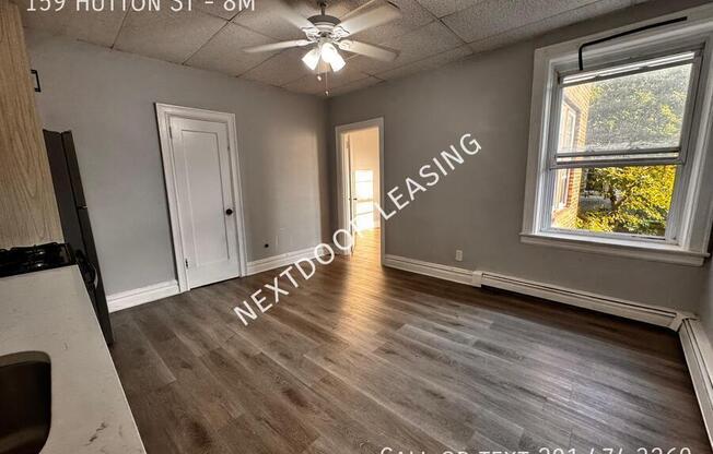 159 HUTTON ST