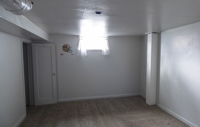 Great 4 Bd Home in Murray