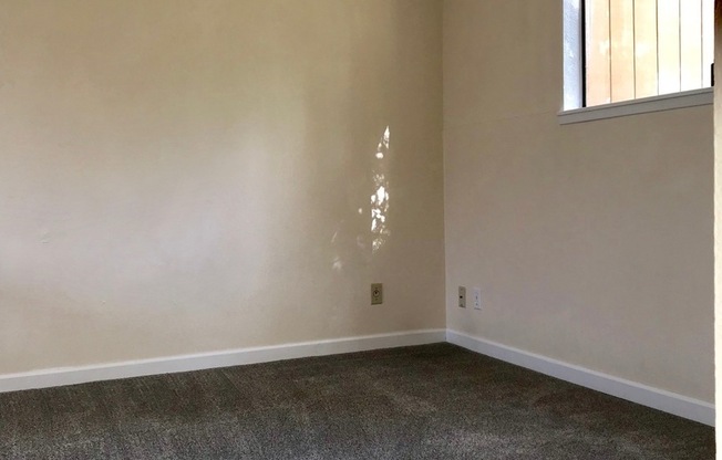 2 beds, 1 bath, 820 sqft, $1,525, Unit 1647A