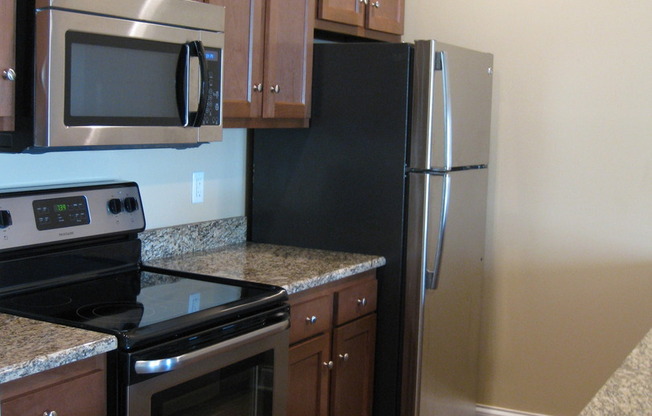 3 beds, 2.5 baths, 1,425 sqft, $1,425, Unit 116
