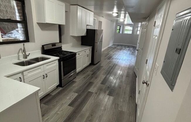 1004 S. Oakley