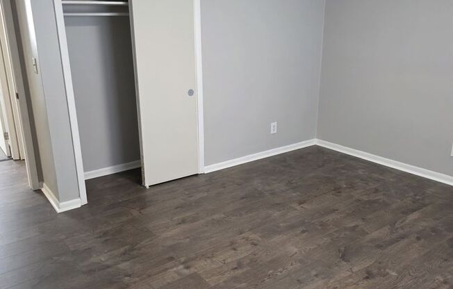 NEWLY RENOVATED 2 BEDROOM WITH WASHER & DRYER CONNECTIONS