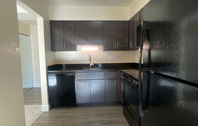 1 bed, 1 bath, 745 sqft, $1,900, Unit 14235 #203