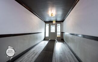 Hot Logan Square Apartments!