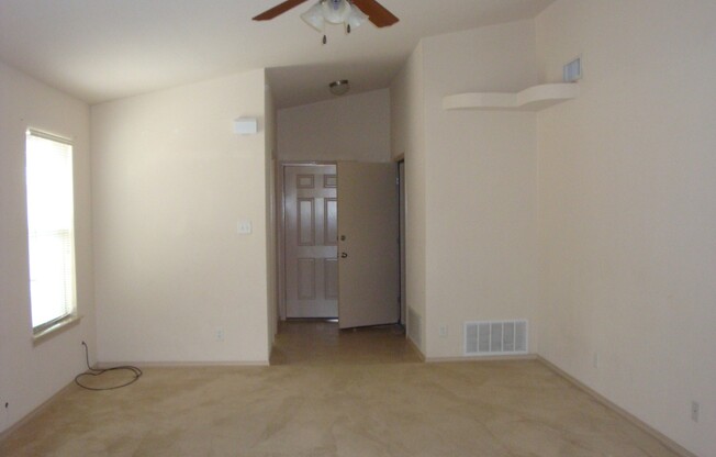 3 beds, 2 baths, $1,495