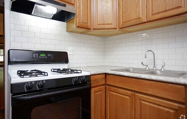 5757-59 N Winthrop Ave
