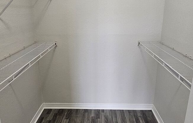 1 bed, 1 bath, 732 sqft, $1,250, Unit 06205