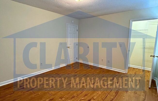 3 beds, 1.5 baths, $1,200, Unit Apt 1