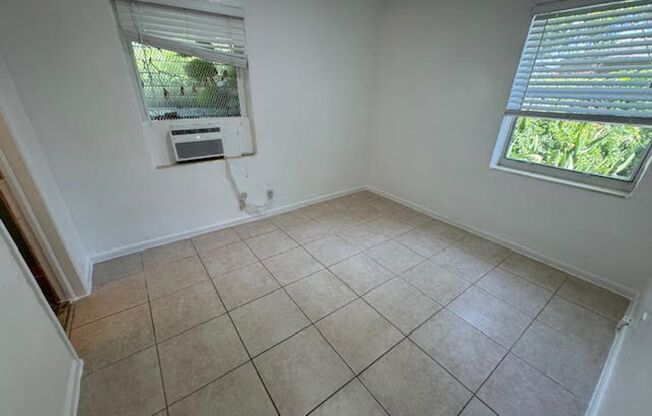 5814 Taylor St Hollywood, FL 33021