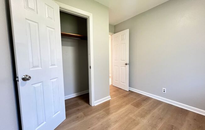 3 beds, 1 bath, $1,300