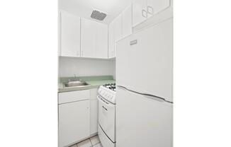 Studio, 1 bath, $2,350, Unit 13