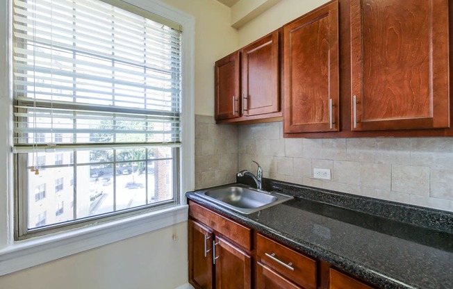 The-Frontenac-Kitchen-Cabinets-and-Granite-Counter-Tops