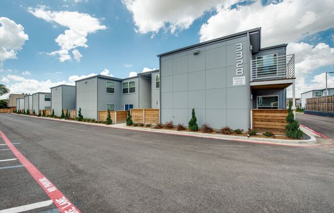 1 bed, 1 bath, 682 sqft, $1,444, Unit 112