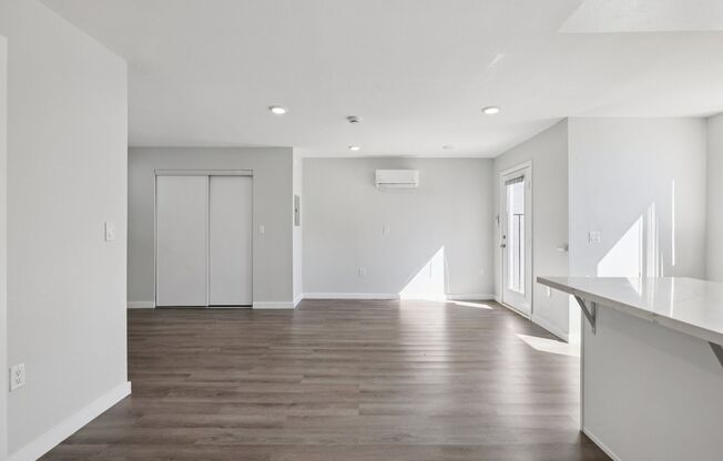 Studio, 1 bath, 645 sqft, $1,598, Unit 130