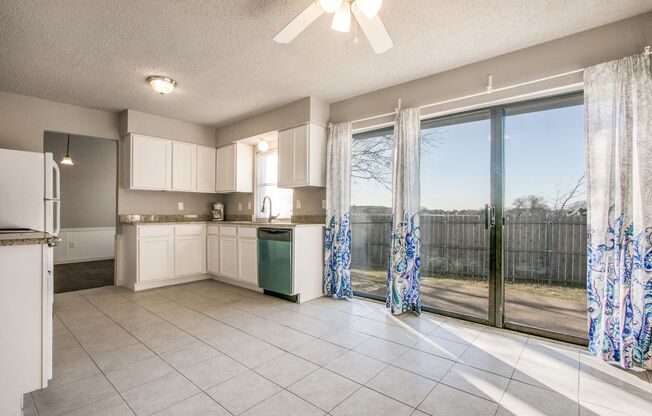 All Encompassed 3 Bedroom in Flower Mound