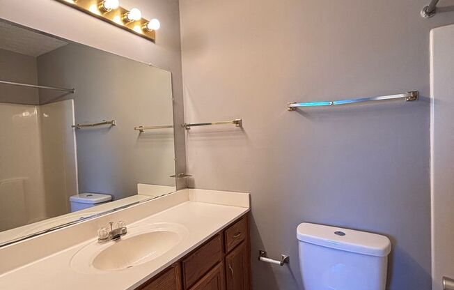 1 bed, 1 bath, 560 sqft, $725, Unit J66