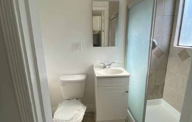 228 South Lake LLC