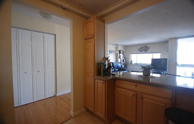 2 beds, 2 baths, 1,000 sqft, $3,950, Unit 401