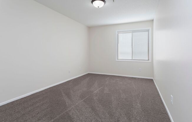 2 beds, 1 bath, 1,250 sqft, $1,550, Unit 10560-5