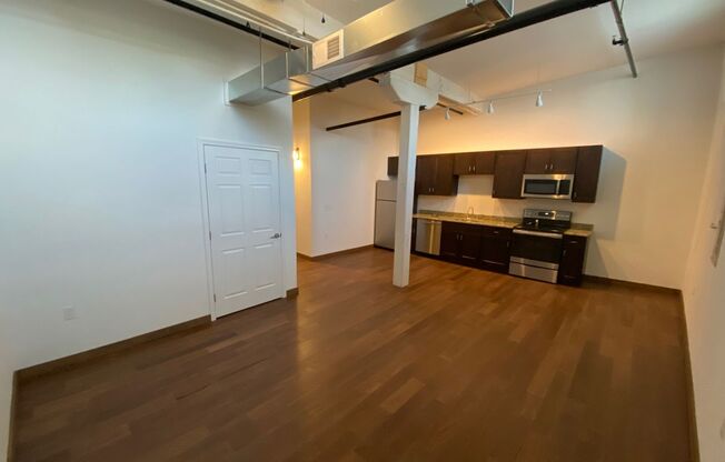 1 bed, 1 bath, 540 sqft, $1,150, Unit Unit 122B