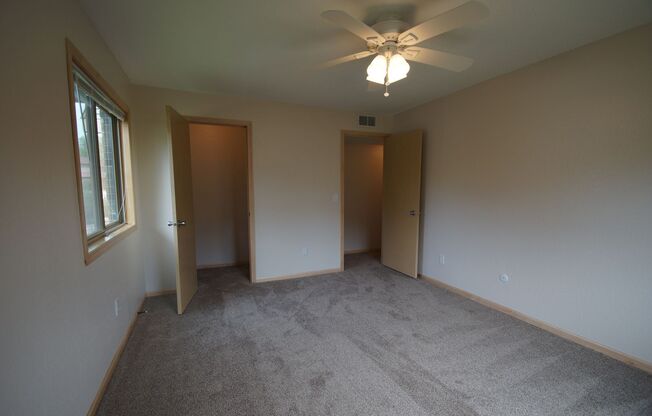 2 beds, 2 baths, 1,050 sqft, $1,724, Unit 206