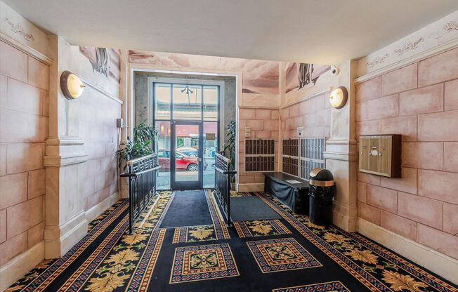 1548-1560 Fillmore Street/ 1795 Geary Apartments*