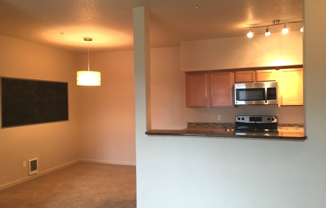 2 beds, 2 baths, $1,875