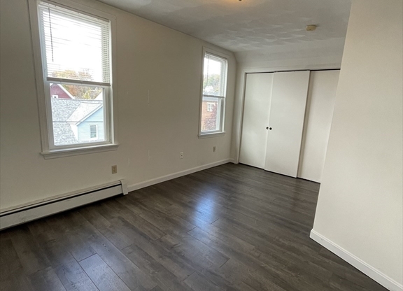 1 bed, 1 bath, 700 sqft, $1,700, Unit 3