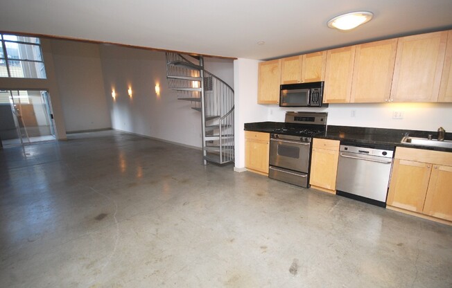 1 bed, 1.5 baths, 1,004 sqft, $3,400, Unit 124