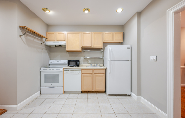 76 P ST NW