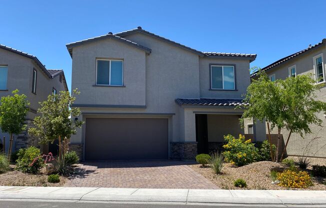 Beautiful 4 bed/3.5 bath home located in North Las Vegas.