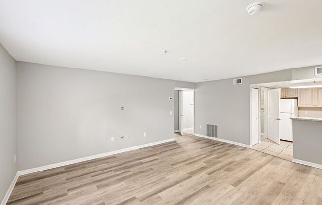 3 beds, 2 baths, 1,103 sqft, $1,565, Unit 0336