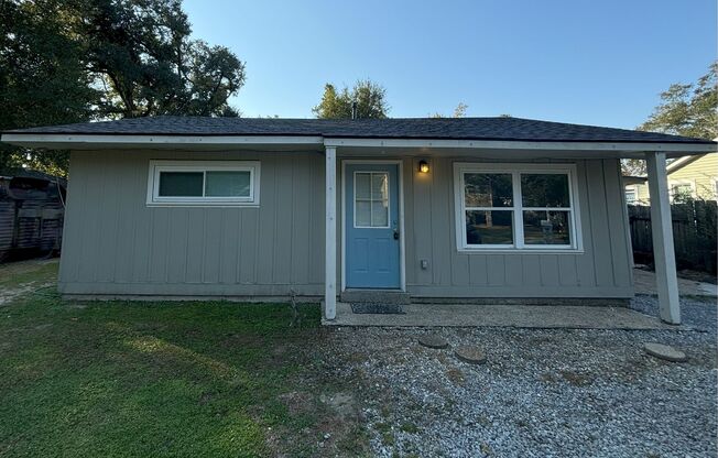 Adorable cottage in Denham Springs