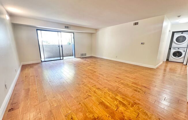 Spacious Lower Level Condo with all the Amenities near the Traffic Circle