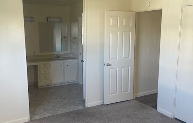 3 beds, 2 baths, 1,296 sqft, $3,895, Unit 78