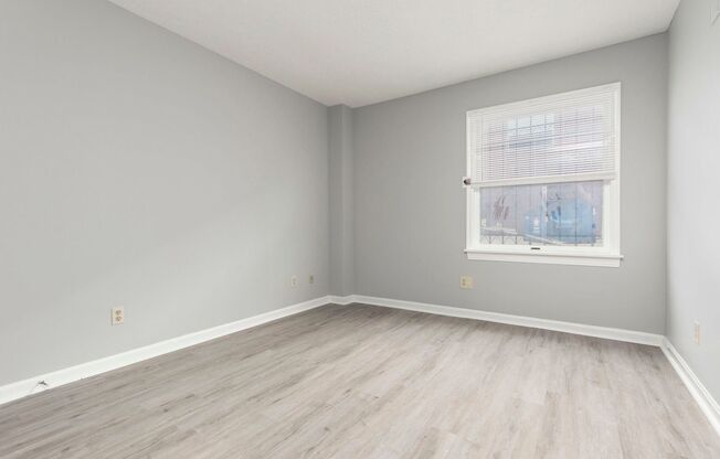 2 beds, 2 baths, $995, Unit 6