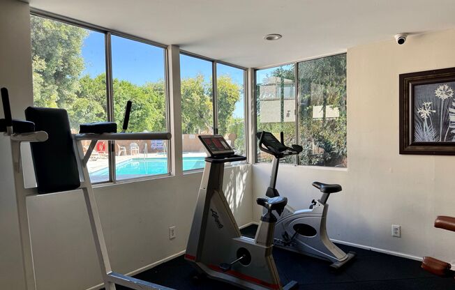Beautiful 2-Bedroom/2.5 Bath Townhome