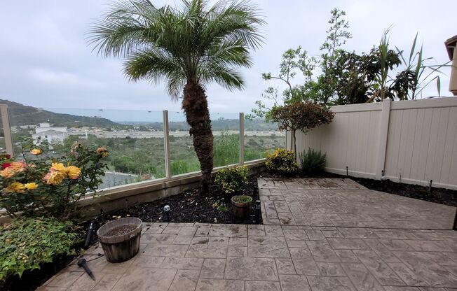 Scripps Townhome with private patio and view to the west