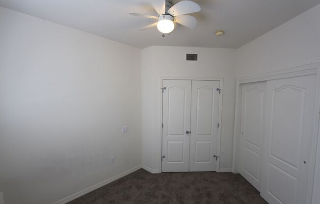 3 beds, 2 baths, $2,300, Unit UNIT 130