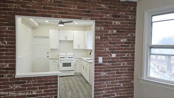 3 beds, 1 bath, 3,048 sqft, $3,200, Unit 2