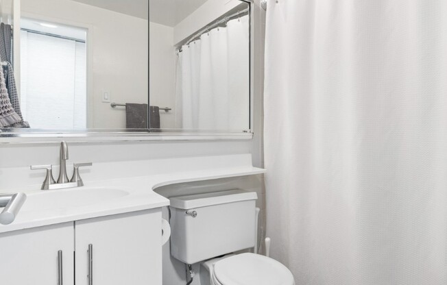 1 bed, 1.5 baths, $5,200, Unit PHG