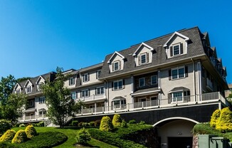 255 Winter St Unit 307