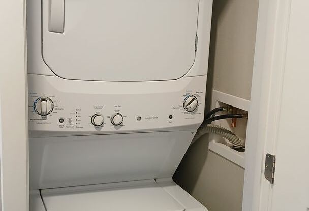 Studio, 1 bath, 495 sqft, $1,448, Unit Unit 109