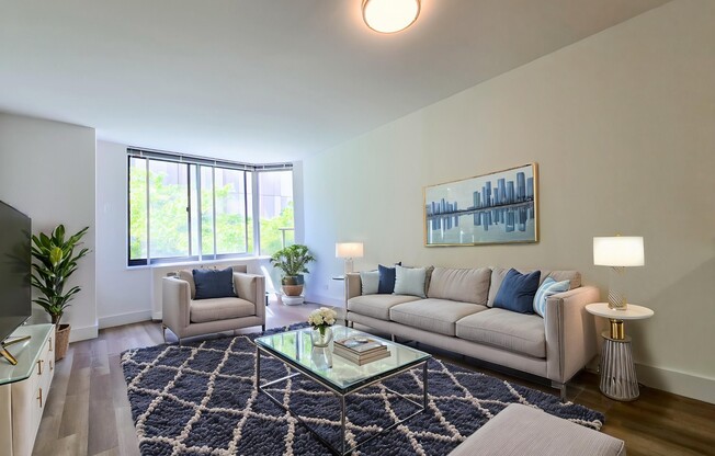 2 beds, 2 baths, 1,005 sqft, $7,995, Unit 4E