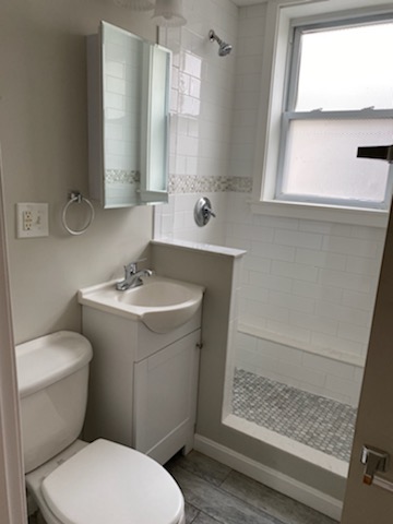 1 bed, 1 bath, $3,000, Unit 18