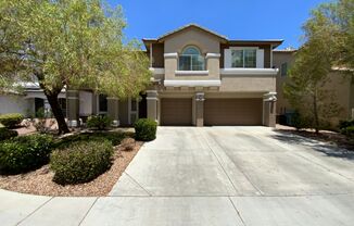 Gorgeous Home in Northwest Valley with 3 car garage and pool!