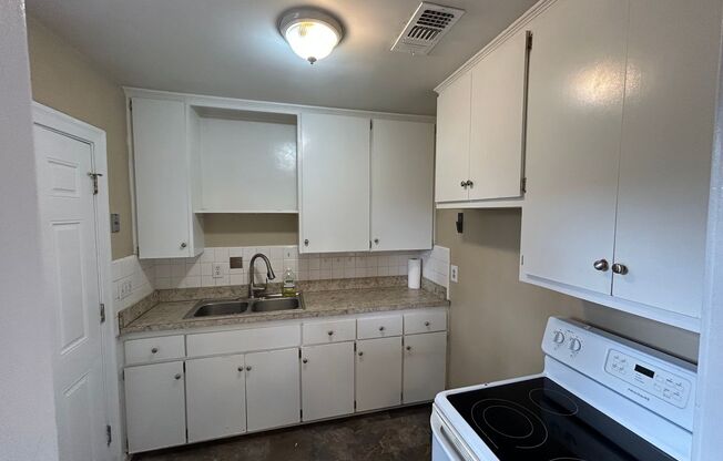 3 beds, 1 bath, $1,450