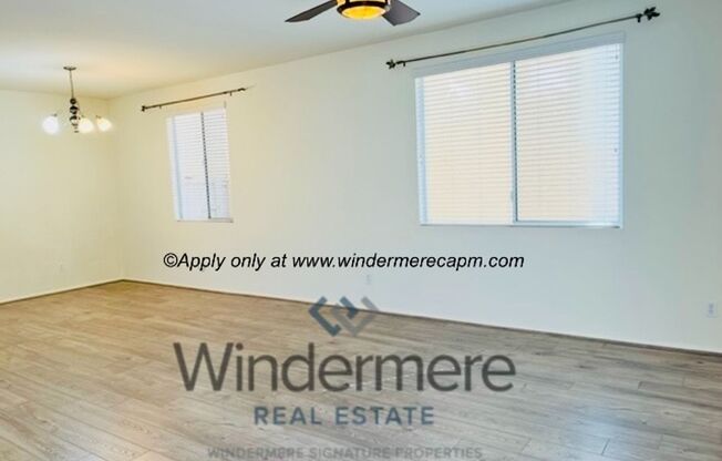 Spacious 3-bedroom with Updated Finishes and Prime Location!