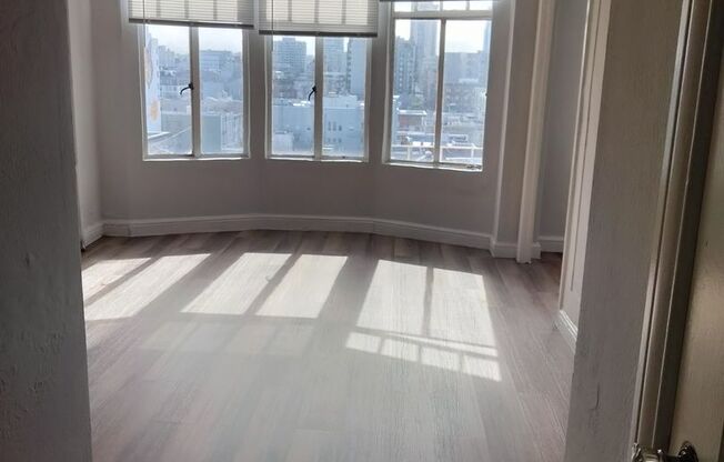 536 Leavenworth Street (958rc)